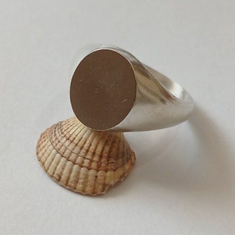 Oval sterling silver 12mm x 10mm signet ring